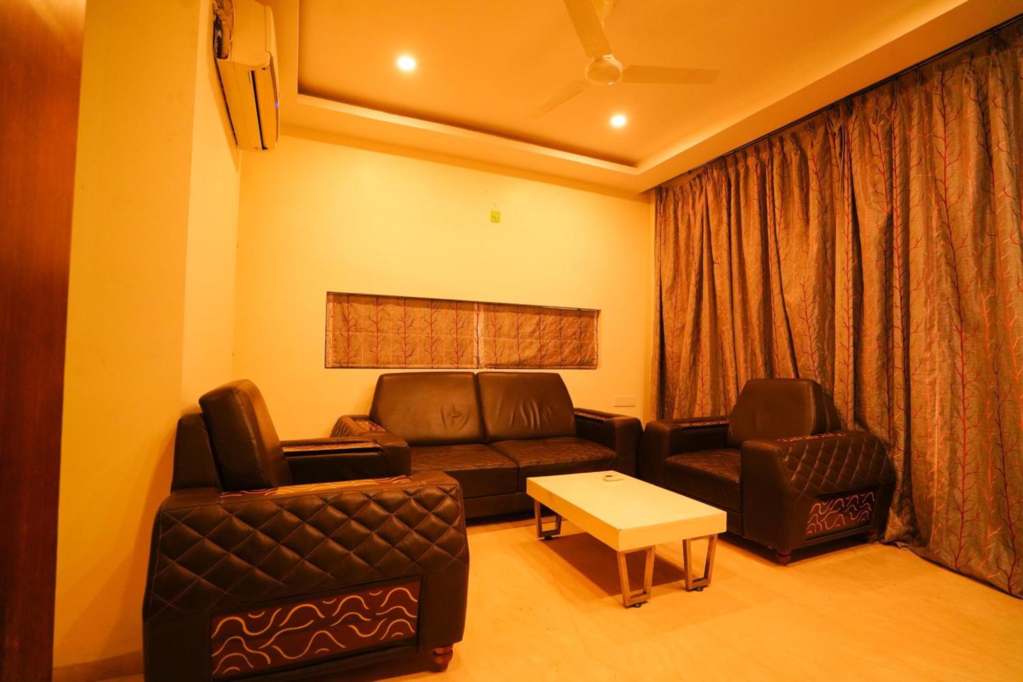 Golden Villa - Duplex House With Private Theater - Near To Alipiri And Bhudevi Ttd Ticket Counter And Kapilateertham Tirupati Esterno foto