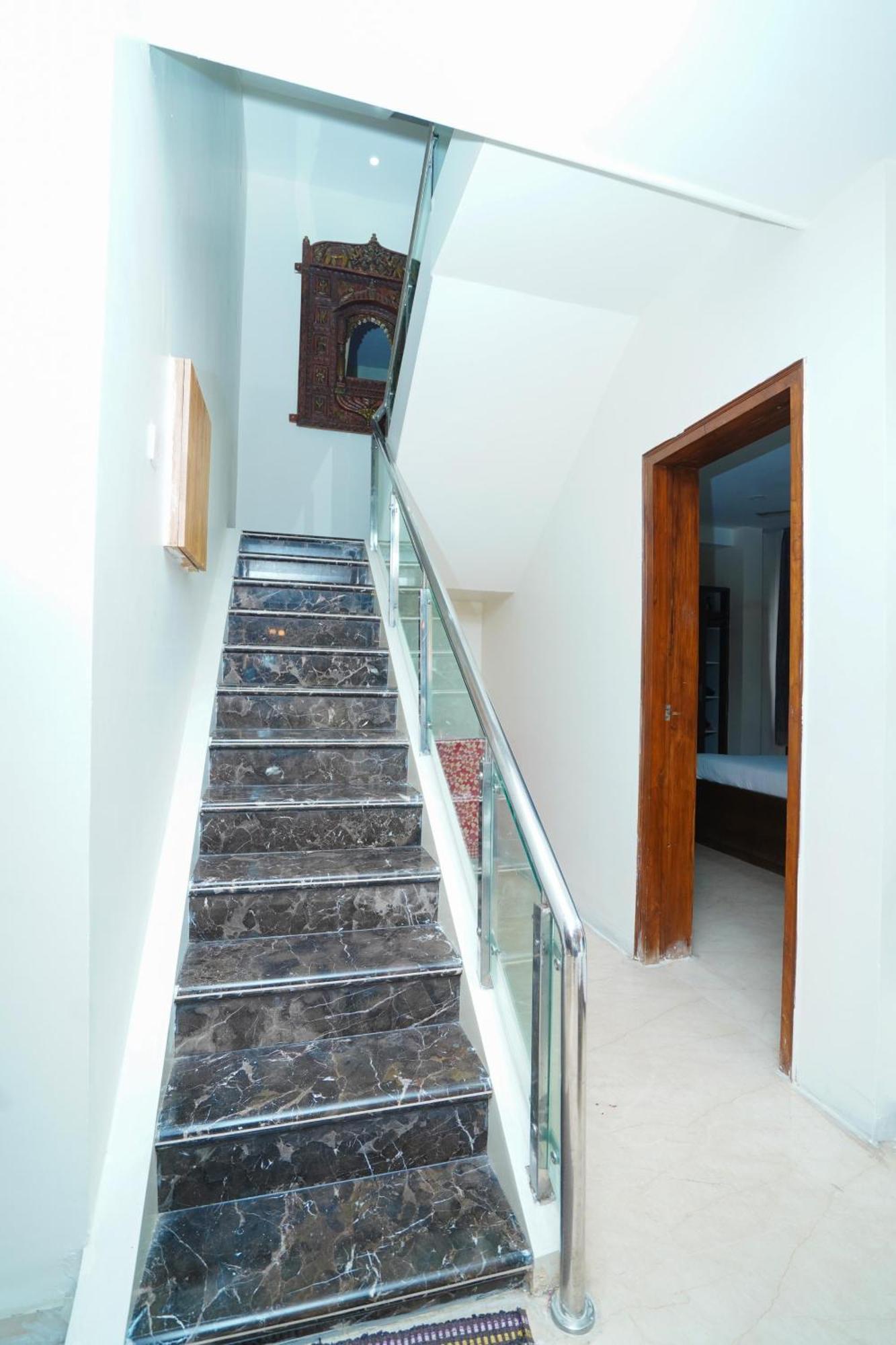 Golden Villa - Duplex House With Private Theater - Near To Alipiri And Bhudevi Ttd Ticket Counter And Kapilateertham Tirupati Esterno foto
